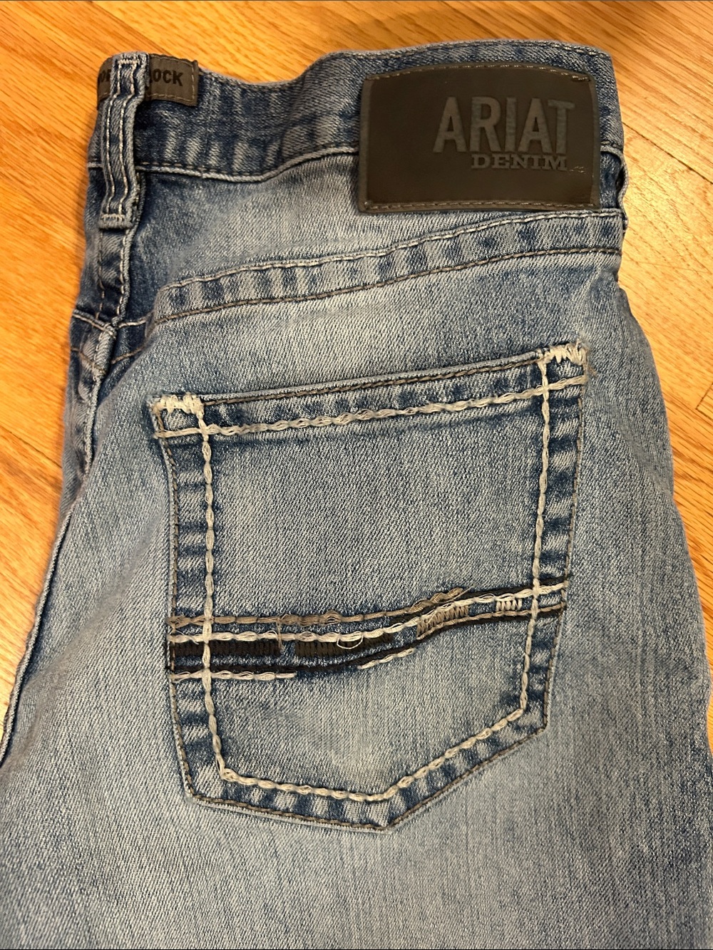 Ariat Light Blue M5 Size 29/34